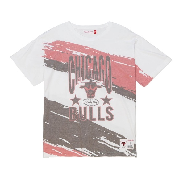 Mitchell & Ness Other - NWT Chicago Bulls Tshirt